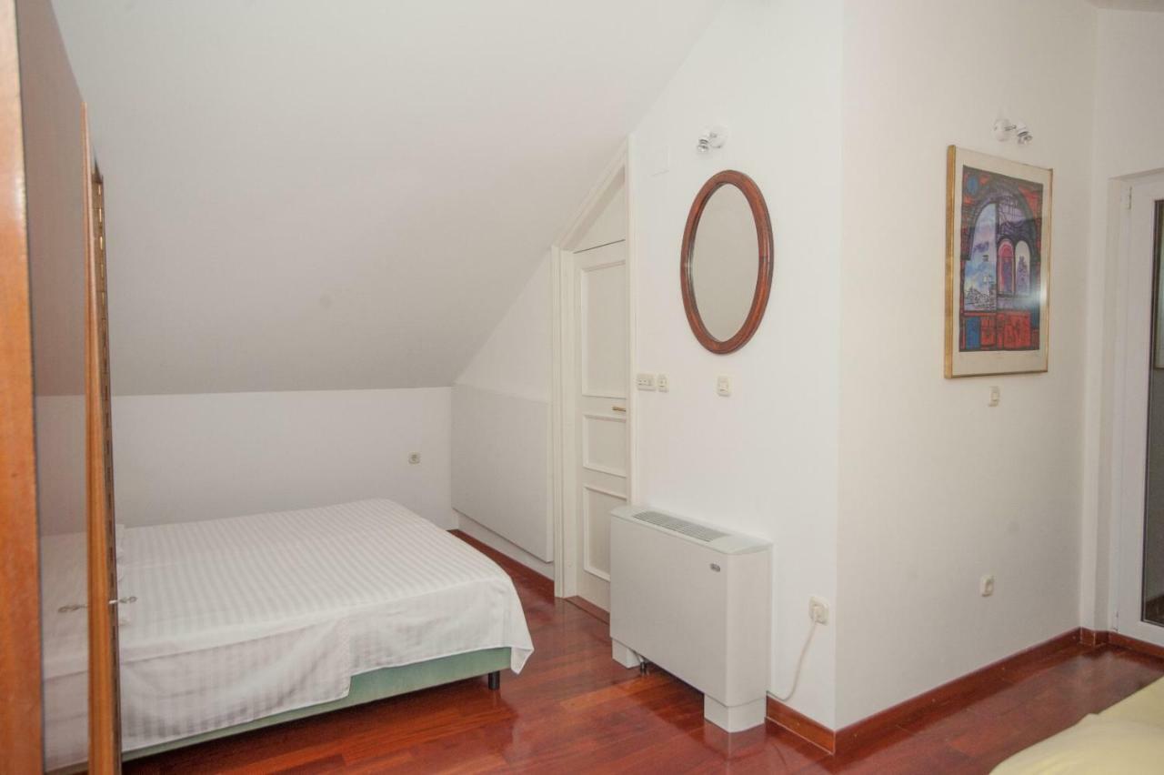House Koloc Apartment โบล ภายนอก รูปภาพ